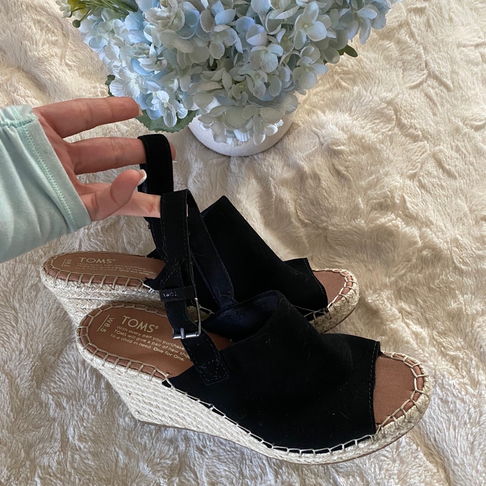 Toms wedges